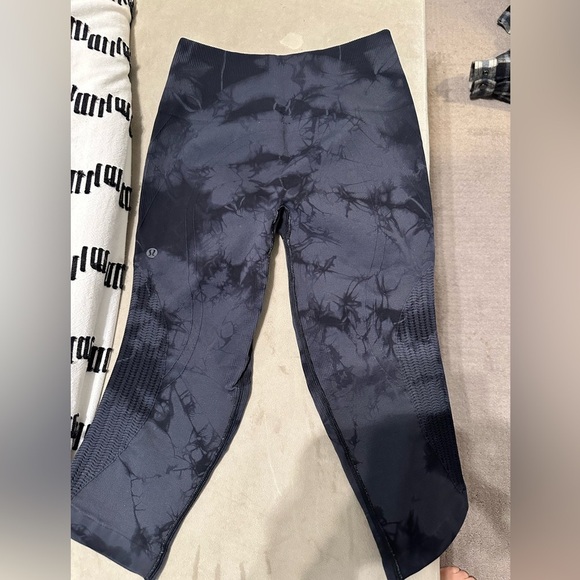 lululemon athletica Pants - Lululemon In the Flow Crop Leggings
